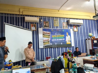Pelatihan Disiplin Jadi Kebiasaan, Kerja Jadi Semangat, Sekolah Jadi Rumah Kita