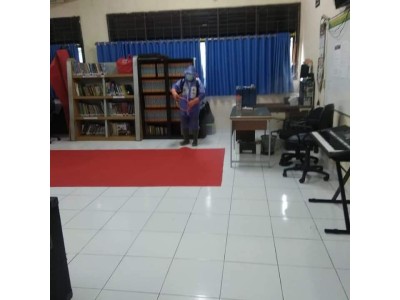 PENYEMPROTAN DISINFEKTAN 